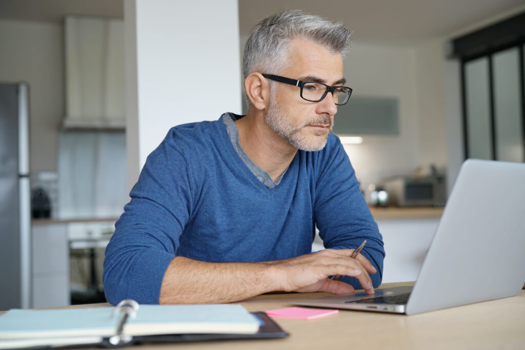 Immer mehr Home-Office: Bedarf an Büroflächen weiter rückläufig