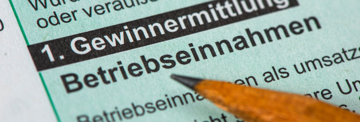 Steuererklärung auf Formular für Finanzamt